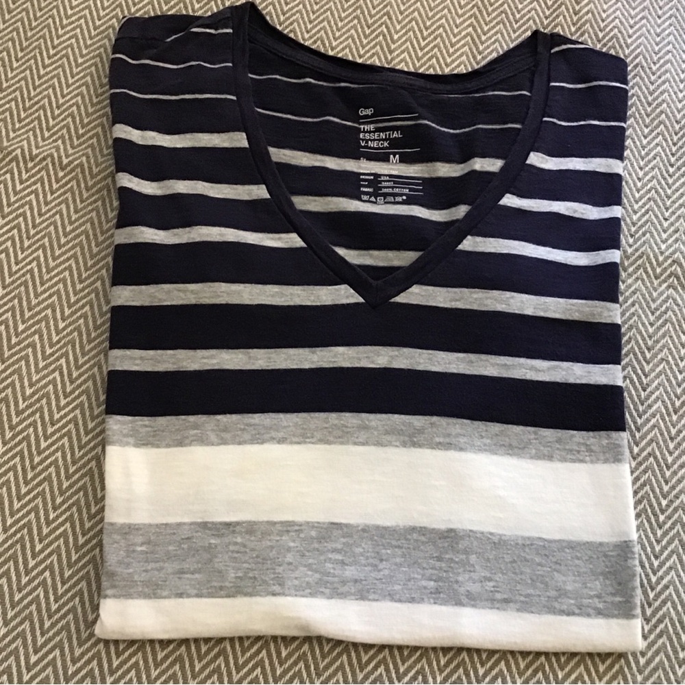 GAP Essential V-neck T-shirt in a navy blue, gray, and white stripe pattern